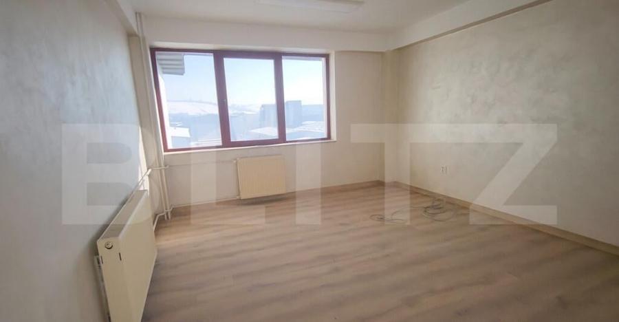 Spatiu de Birou 130 mp utili per nivel de inchiriat cu acces - 1