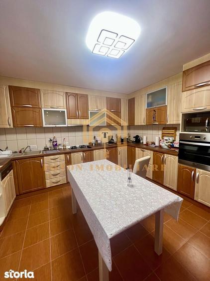 Casa moderna de vanzare in Petre?ti, teren generos, fotovoltaice - 10