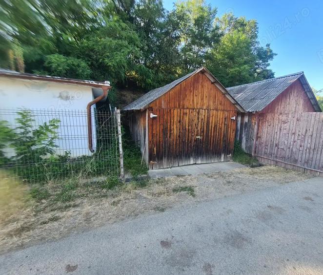 De vanzare casa+gradina in sat Feleac nr.77 comuna Nu?eni jud. Bistri?a-Nasaud. - 2