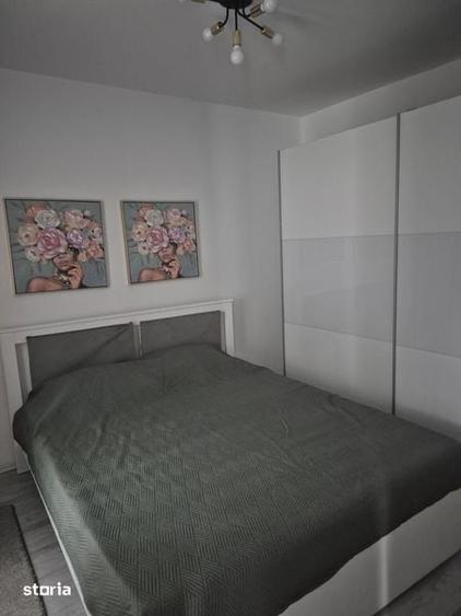 Inchiriez apartament 3 camere - 6