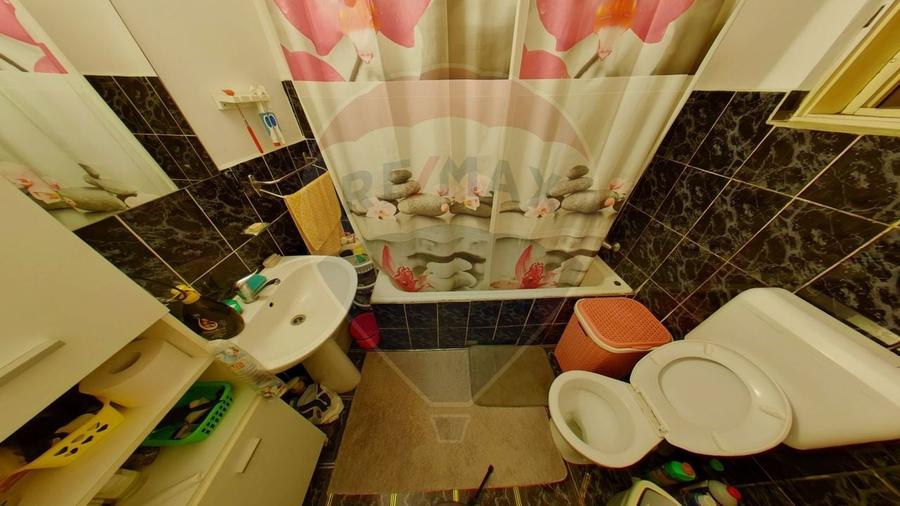 Casa / Vila cu 5 camere de vanzare in zona Est - 9