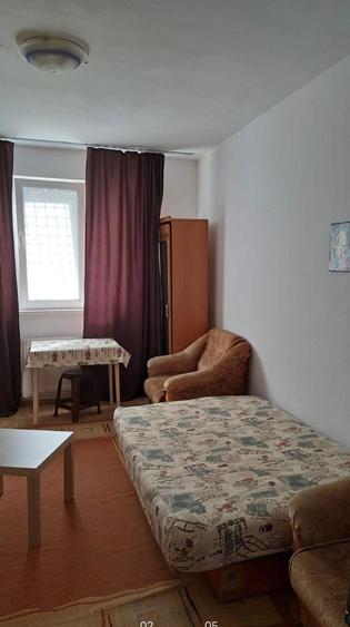 Inchiriez pe termen lung ( inclusiv vara) garsoniera la parter - 3