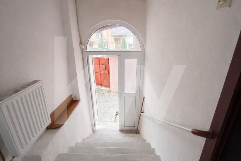 Traditie si potential: casa cu sura, utilitati complete, Turnu Rosu - 4
