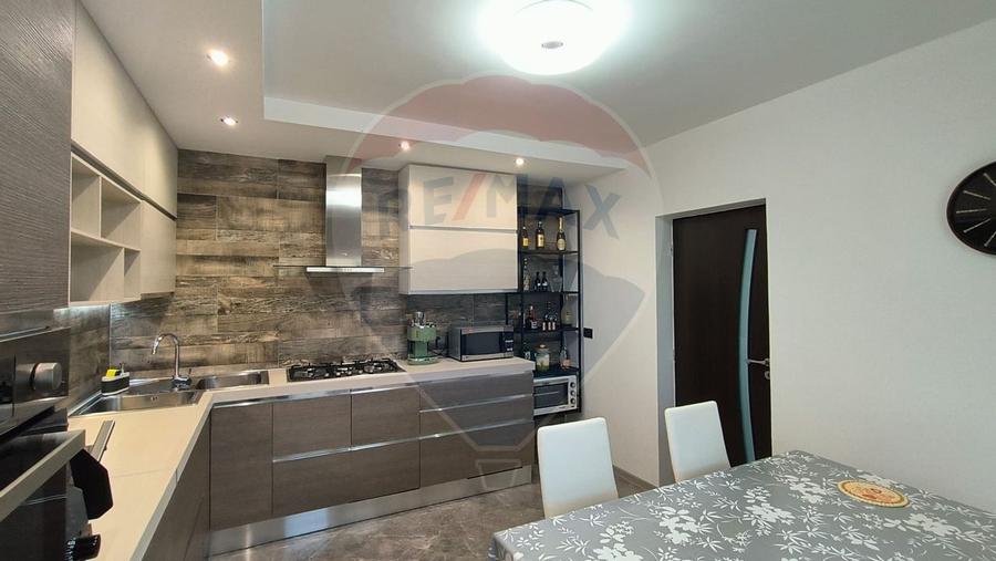 Casa spatioasa P+M si teren generos de 4151 mp in Tg. Bujor Galati - 6