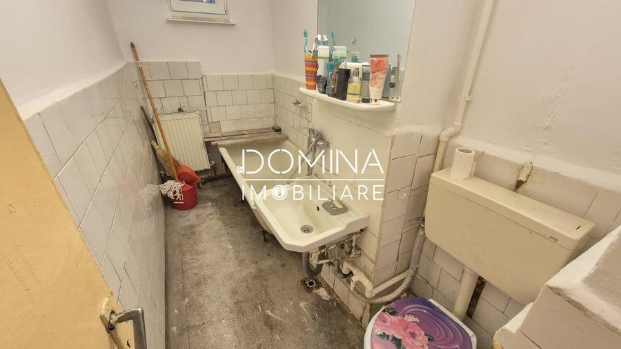 Vanzare apartament 2 camere, situat in Targu Jiu, strada Olari - 7