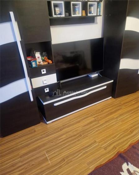 Garsoniera- Tractorul - 3