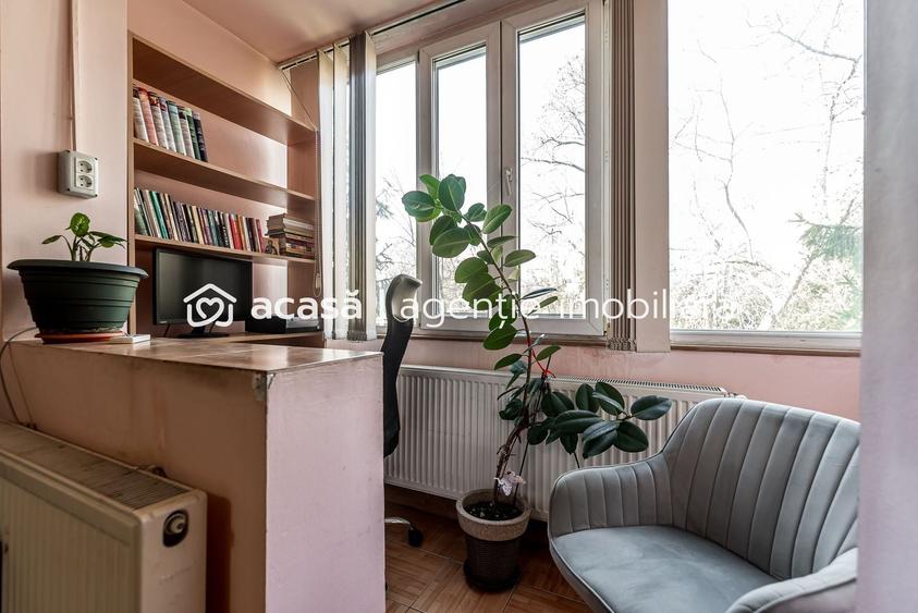 Apartament 2 camere,  Etaj 1 - Zona Aurel Vlaicu - 1