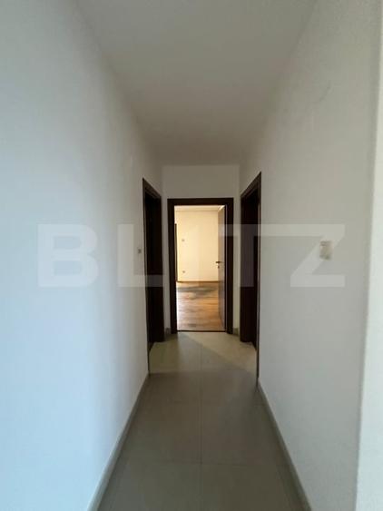OPORTUNITATE: Apartament, 3 camere, 2 bai, 3 terase, zona semicentrala - 2