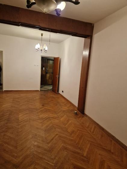 Apartament spațios 3 camere + dependințe, Pajura – vilă - 1