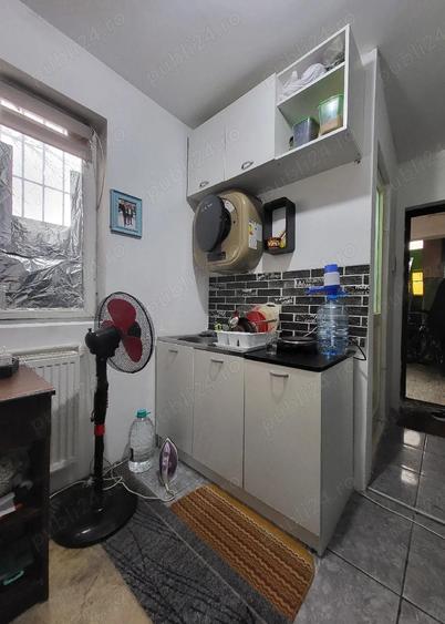 Proprietar, inchiriez garsoniera la parter pe Ofcea10 in Complexul studentesc incepand cu 1 martie. - 4