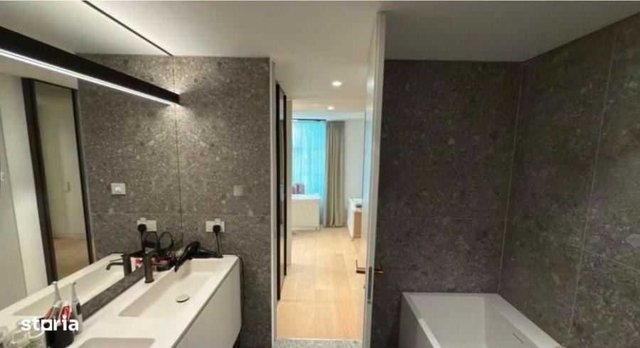 Apartament cu 4 camere în Capitale