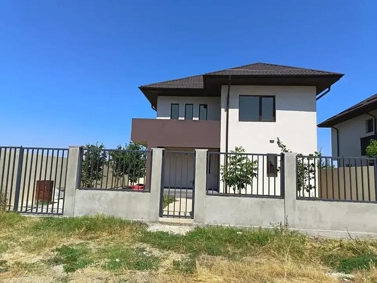 Vila Noua De Vanzare 4 Camere Afumati | Curte 300 MP - 8