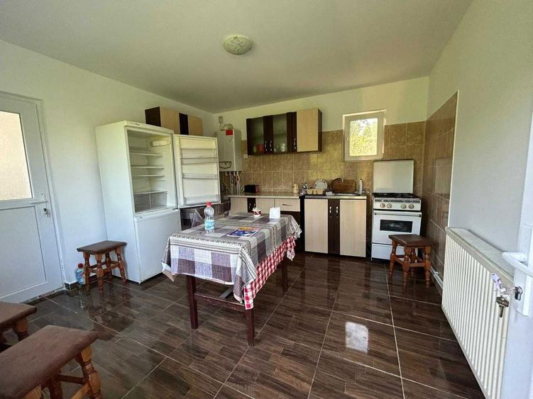 Proprietar vand doua case, teren 2200mp, central - 7