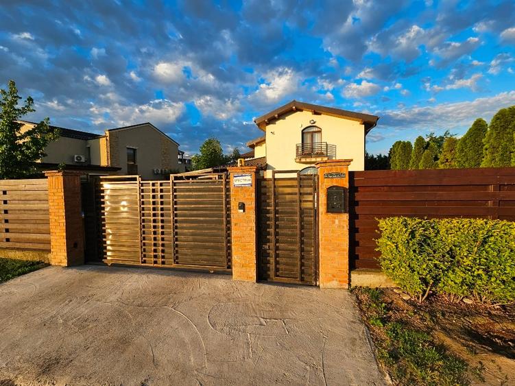 Vila ideală pentru familie, cu panouri fotovoltaice, situată în livadă - 4