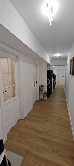 Apartament cu 4 camere decomandat, mobilat în Lujerului