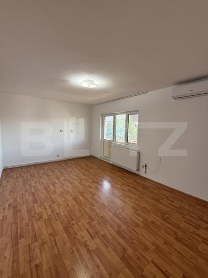 Apartament cu 2 camere decomandat în Grivița