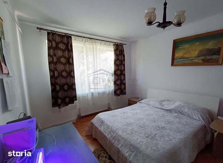 Apartament cu 2 camere semidecomandat, mobilat în Ultracentral
