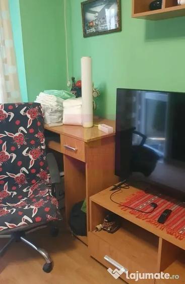 Apartament cu 3 camere decomandat în Morarilor