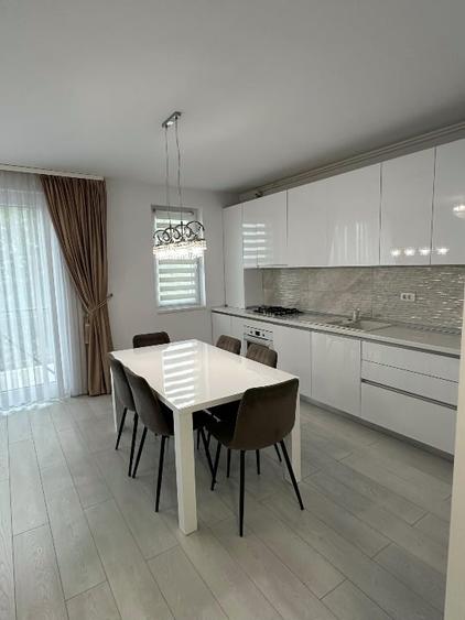 Apartament cu 2 camere semidecomandat, mobilat în Giroc