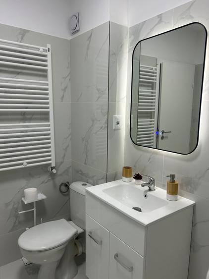 Garsonieră decomandată în Central