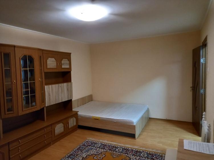 Garsonieră decomandată în Exterior Vest