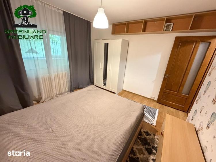 Apartament cu 3 camere decomandat în Nicolina