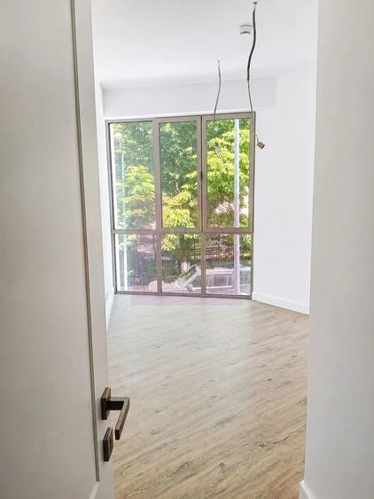 Apartament cu 4 camere decomandat în Armeneasca