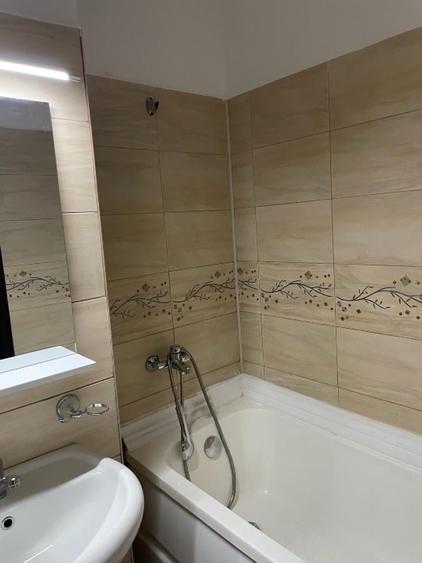 Apartament cu 2 camere decomandat în Drumul Taberei