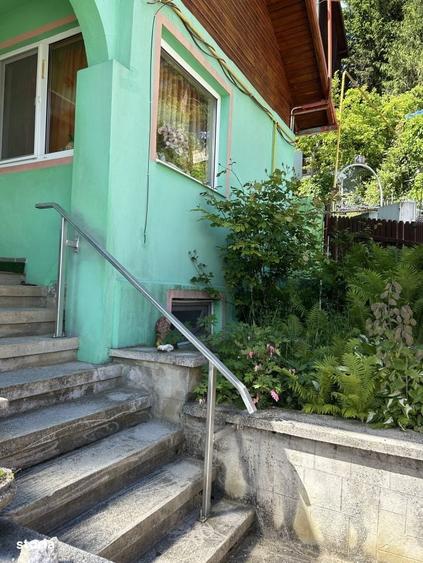 Casă cu 4 camere cu Teren 308 Mp în Central