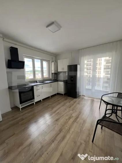 Apartament cu 2 camere semidecomandat în Central