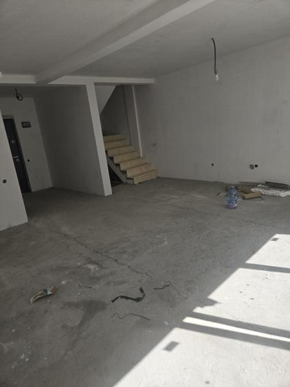 Casă cu 4 camere în Bucureștii Noi