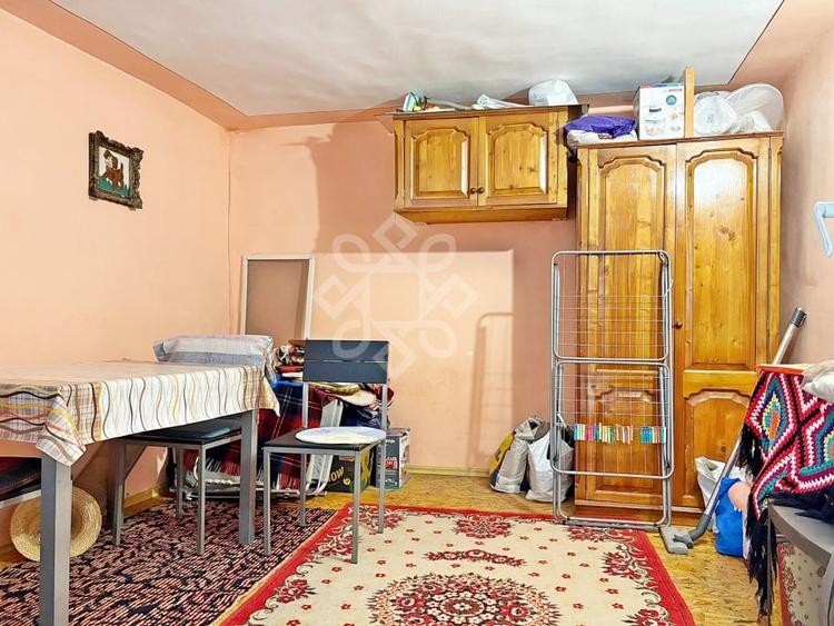 Casă individuală cu 4 camere circular cu Canalizare în Ultracentral