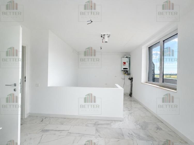 Penthouse cu 4 camere decomandat în Metalurgiei