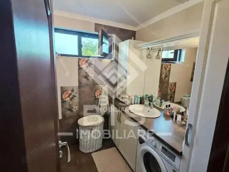 Casă cu 5 camere cu Teren 3500 Mp în Nord