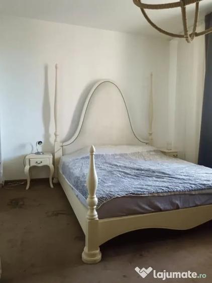 Apartament cu 4 camere decomandat în Titulescu