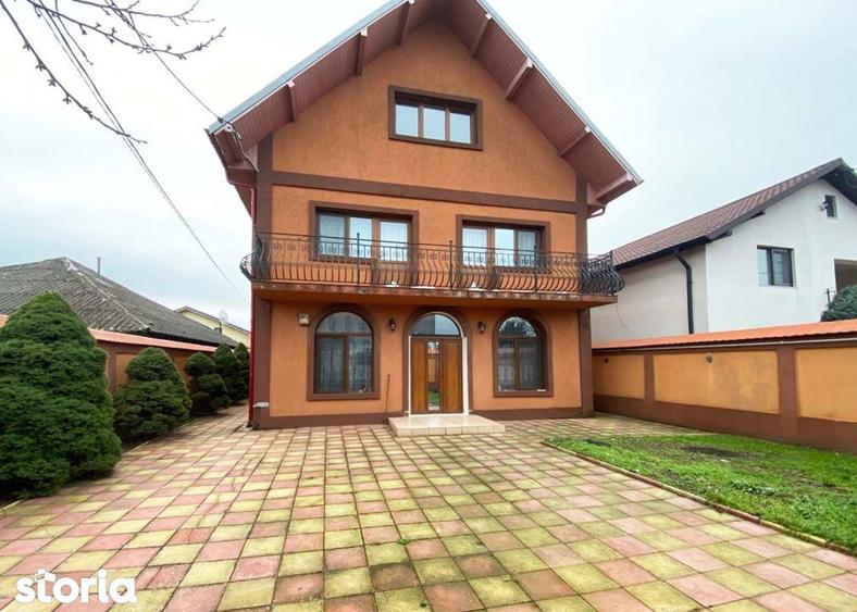Casă cu 6 camere cu Teren 302 Mp în Valu lui Traian