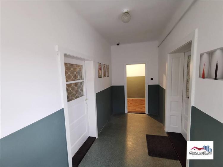 Casă cu 2 camere cu Teren 650 Mp în Mureșeni