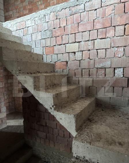 Casa la ro?u Mana?turel ,teren generos,priveli?te pano - 9