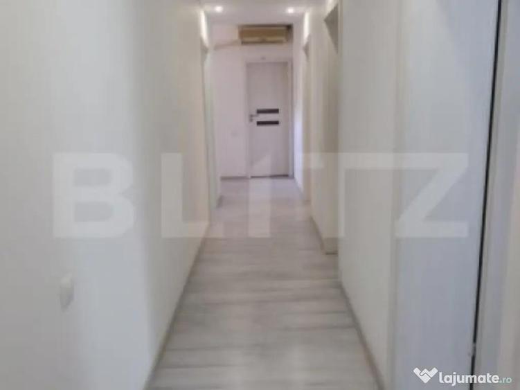 Proprietate Exclusivista: 2 Case, Piscina ?i Teren de Ten - 14