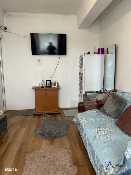 Vand camera camin cu baie ?i bucatarie proprie - 2