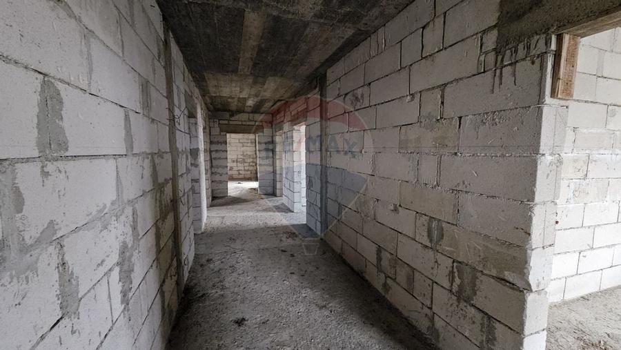 Casa / Vila cu 12 camere, teren intravilan de 2869mp in Siminicea, SV - 23