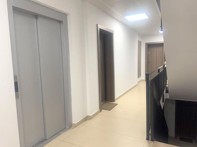 Apartament cu 2 camere, mobilat în Soarelui