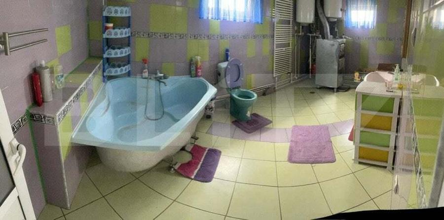 Casa cu 6 camere, 200mp utili, Radauti - 9