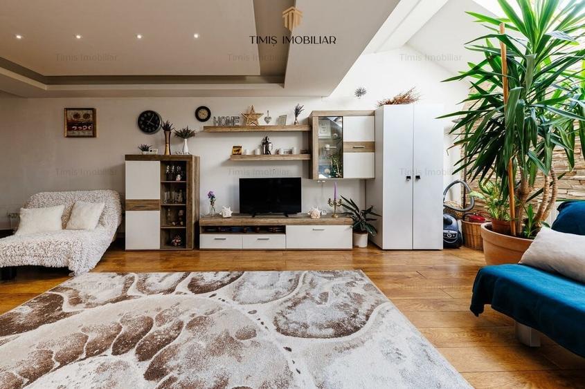 Apartament pe 2 niveluri I 3 cam & 2 băi, in P-ța Unirii  - Comision 0% - 3