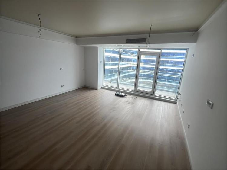 Studio dublu cu vedere la mare, etaj 8  White Titanic, Mamaia Nord, mobilat com - 1