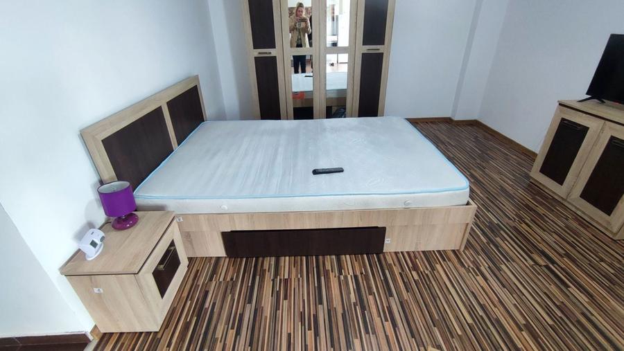 Inchiriez Garsoniera noua , zona Tractorul Mall Coresi - 1