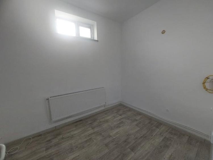 Spațiu comercial, de 106 mp, în Casa de Cultură