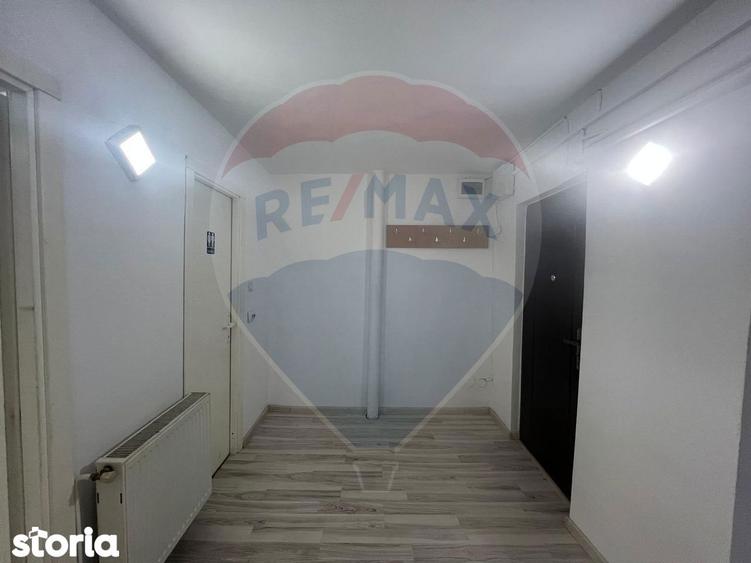 Spa?iu comercial de 60mp de inchiriat in zona Obor - 2