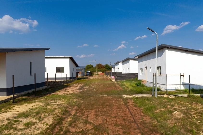 Casa cu 4 camere intabulata in ansamblu cu iesire la lac - Crevedia - 20