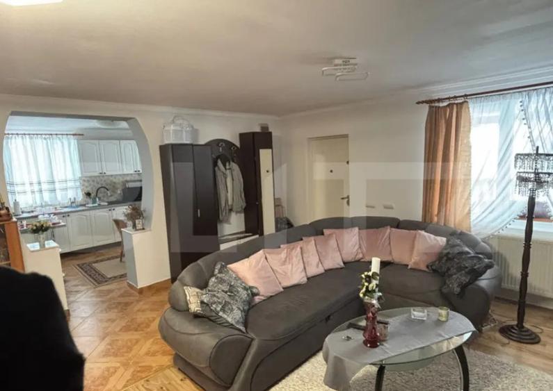 Casuta cocheta gata de locuit,Jelna - 5